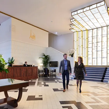 Hotel & Bleues Le Splendid 4*