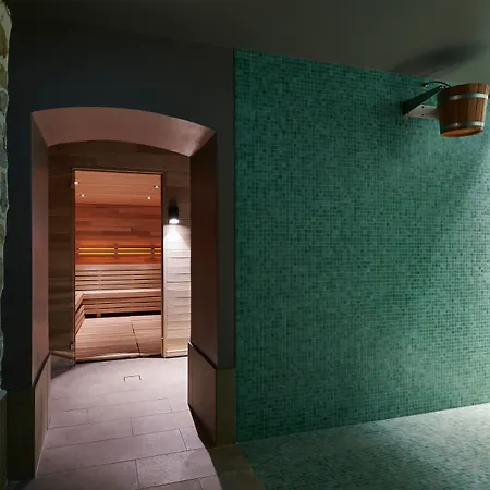 Hotel & Bleues Le Splendid 4*