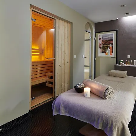 Hotel & Bleues Le Splendid 4*