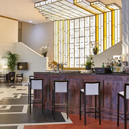 & Bleues Le Splendid 4* ダクス