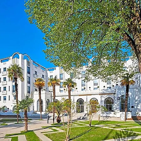 Hotel & Bleues Le Splendid Dax