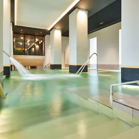 Hotel & Bleues Le Splendid 4*