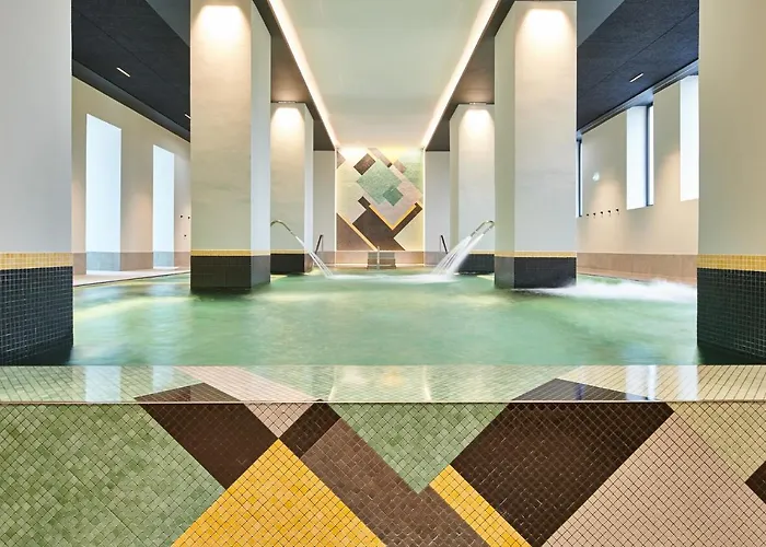 & Bleues Le Splendid 4* Dax