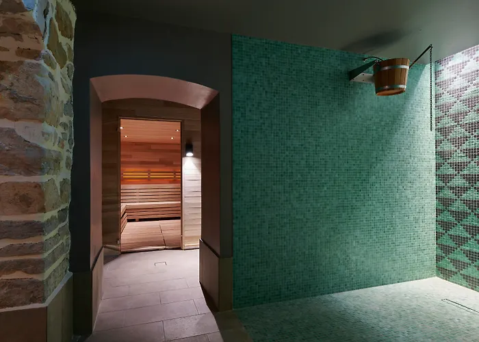 Hotel & Bleues Le Splendid 4*